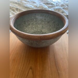 Elegant Wooden Rimmed Gray Bowl